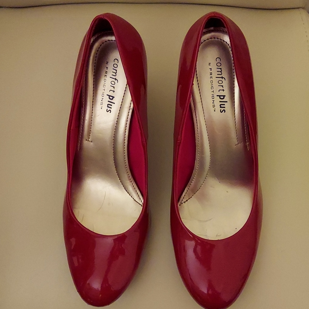 Comfort Plus by Predictions red 3" HEELS 11